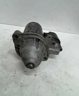 Mercedes-Benz E W124 Starter motor 0986016380
