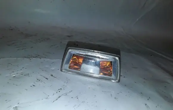 Opel Insignia A Front fender indicator light 13252455 13252456