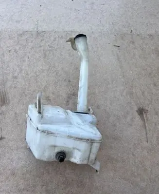 Lexus RX 300 Windshield washer fluid reservoir/tank 060351937