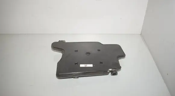 BMW 1 F40 Intake resonator 8580237 13718580237