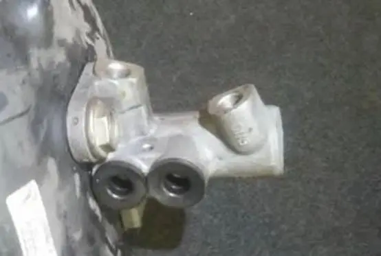Audi A4 S4 B6 8E 8H Master brake cylinder