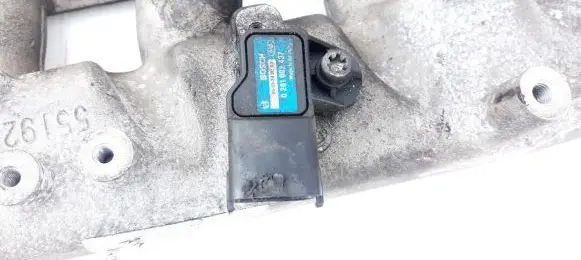 Opel Zafira B Air pressure sensor 0281002437