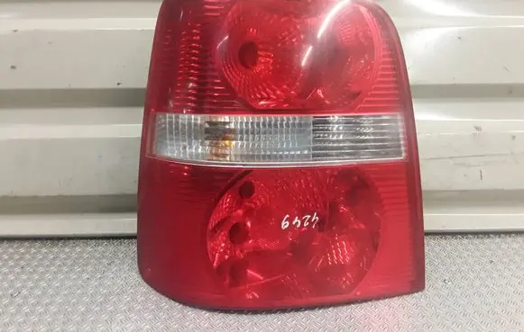 Volkswagen Touran I Rear/tail lights 1T0945095G