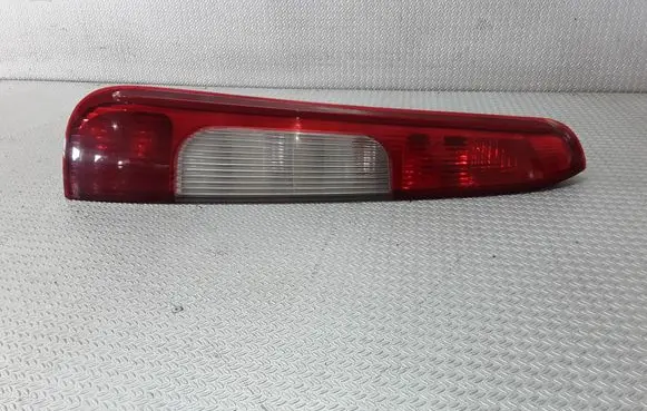 Ford Focus C-MAX Rear/tail lights 3M5113N411AA
