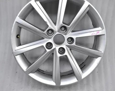 Skoda Octavia Mk3 (5E) R17 alloy rim 