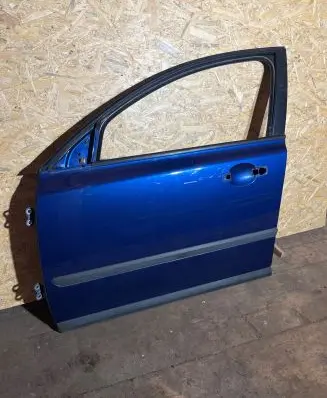 Volvo V50 Front door