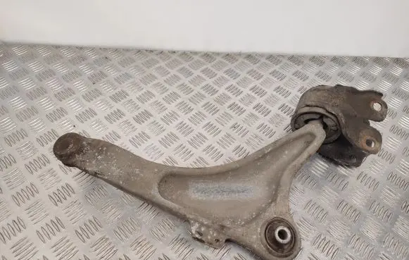 Volvo V60 Front lower control arm/wishbone