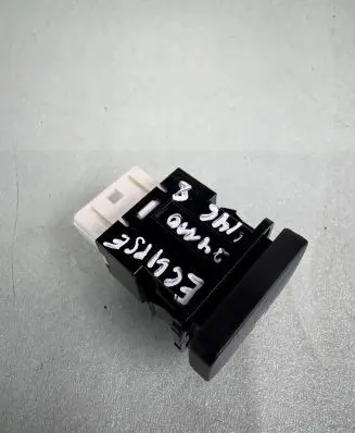 Mitsubishi Eclipse Cross Fuel tank opening switch 8616A136