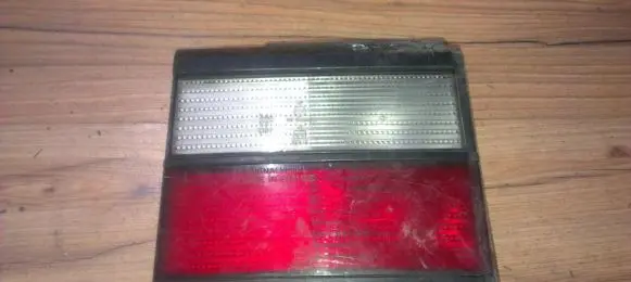 Volkswagen PASSAT B3 Tailgate rear/tail lights 333945107