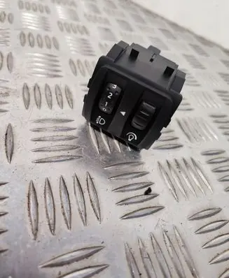 Renault Megane III Headlight level height control switch 251900001R