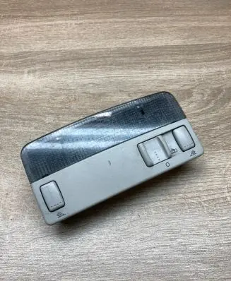 Volkswagen PASSAT B5 Front seat light 3B0947105B