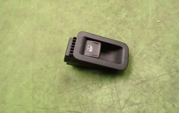 Volkswagen Golf VII Quarter vent window switch 5G0868345