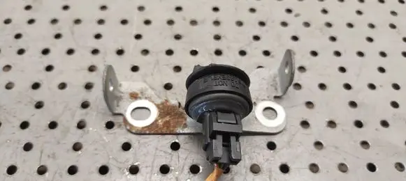Subaru Legacy Sensor 3LG1615 9D7