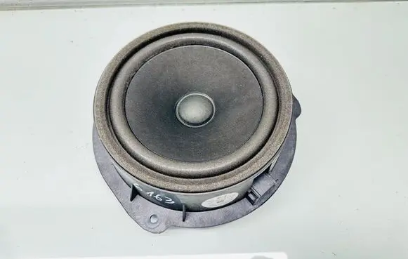Seat Leon (5F) Rear door speaker 5F0035411A