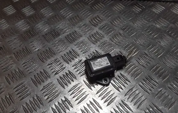 Audi A4 S4 B6 8E 8H ESP acceleration yaw rate sensor 8E0907637A