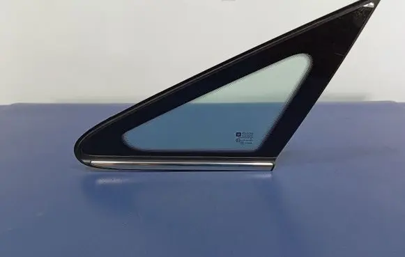 Opel Zafira B Front door vent window glass four-door 13123922