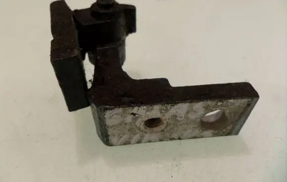 Volkswagen Golf IV Rear door upper hinge