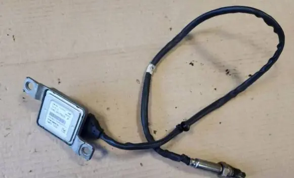 Volkswagen Caddy Lambda probe sensor 04L907805P NE66734