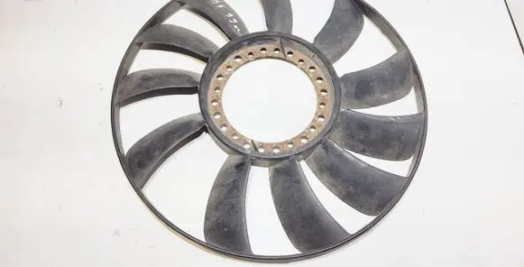 Volkswagen PASSAT B5 Fan impeller 058121301B
