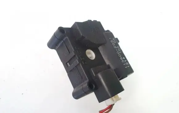 Toyota Corolla Verso AR10 Air flap motor/actuator 1138002051 113800-2051