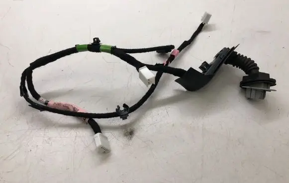 Mazda 3 III Rear door wiring loom BHS367220