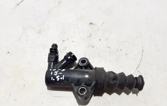 Clutch slave cylinder