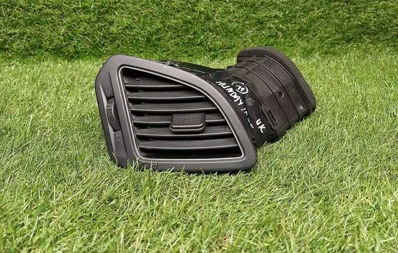 Hyundai ix35 Dashboard side air vent grill/cover trim 974902S900