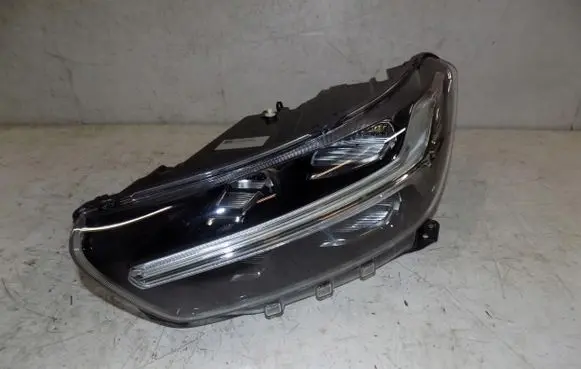 Volvo XC40 Headlight/headlamp