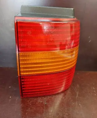 Volkswagen PASSAT B4 Rear/tail lights 3A9945112