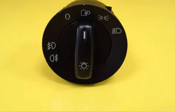 Volkswagen Golf V Light switch
