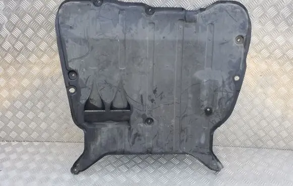 Volvo V70 Engine splash shield/under tray 8624666
