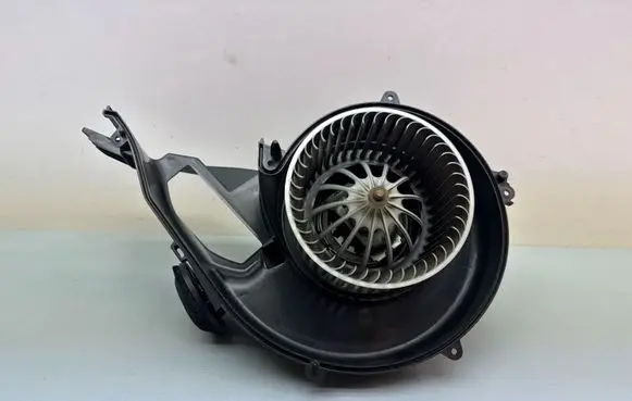 Land Rover Evoque II Heater fan/blower HP920001