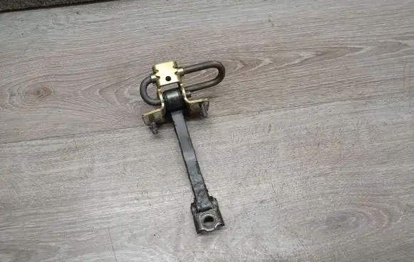 Volvo XC70 Front door check strap stopper 8650060
