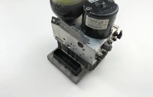 Mercedes-Benz E W211 ABS Pump 0265960029 A0054318012 0265250097