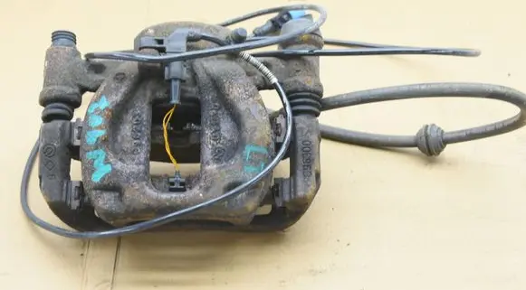 Mercedes-Benz Sprinter W907 W910 Rear brake caliper A9104230500 A9104235600
