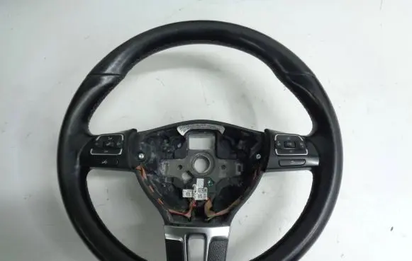 Volkswagen Jetta VI Steering wheel 5C0419091AL