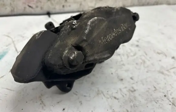 Mercedes-Benz E W211 Front brake caliper
