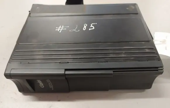 Peugeot 407 CD/DVD changer 9647427980 190606 PU2590A