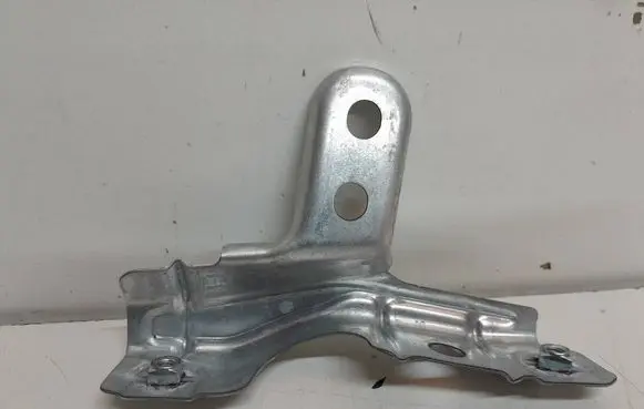 Volkswagen Golf VIII Fender mounting bracket 5H0821430
