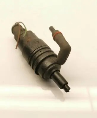 Audi A6 S6 C5 4B Windscreen/windshield washer pump 4A0955651