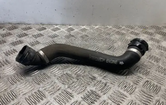 Mercedes-Benz C W205 Engine coolant pipe/hose A2055013182
