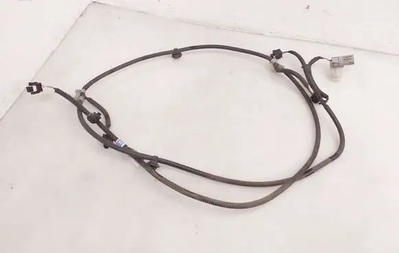 Lexus ES 300h (7th Gen) Parking sensor (PDC) wiring loom 8211433130