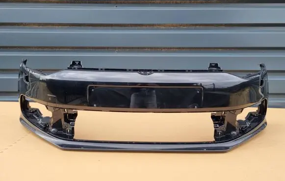 Volkswagen Polo V 6R Front bumper 6C0807221 zd-wlkp6C0807221