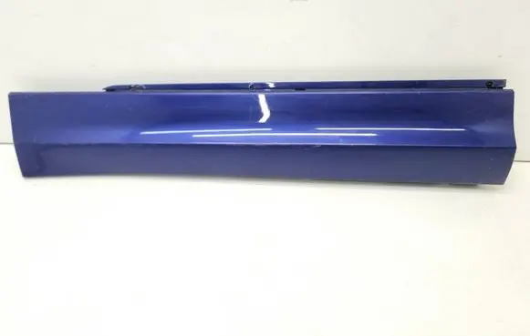 Volkswagen Tiguan Front door trim (molding) 5NA854939