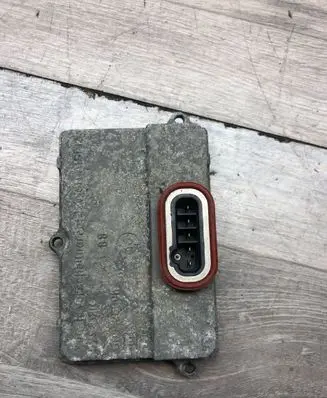 Headlight ballast module Xenon