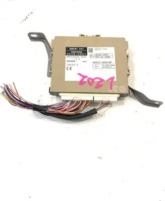 Toyota Avensis T270 Other control units/modules 8999005031 MB2325005053