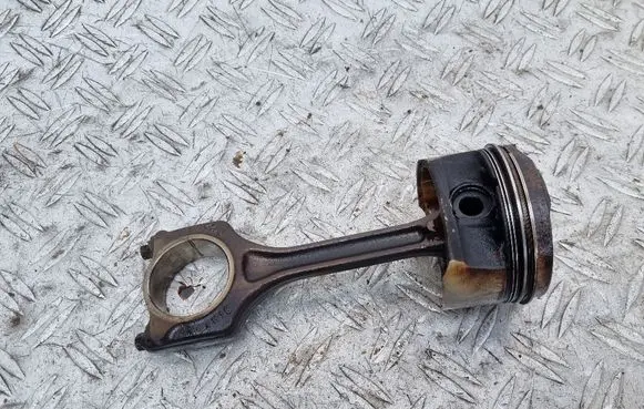 Mini One - Cooper Coupe R56 Piston with connecting rod P122 AH1B