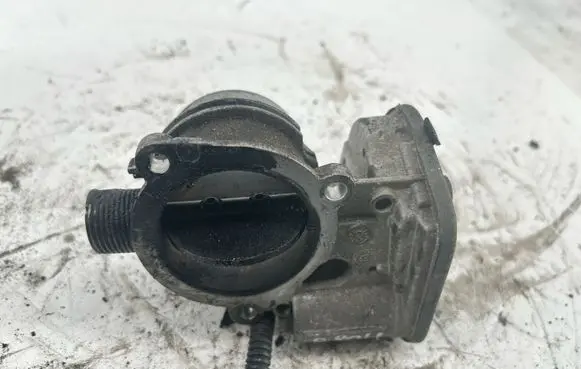 BMW 1 E81 E87 Throttle valve 