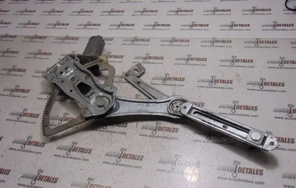 Mercedes-Benz E W210 Front door window regulator motor 0130821708
