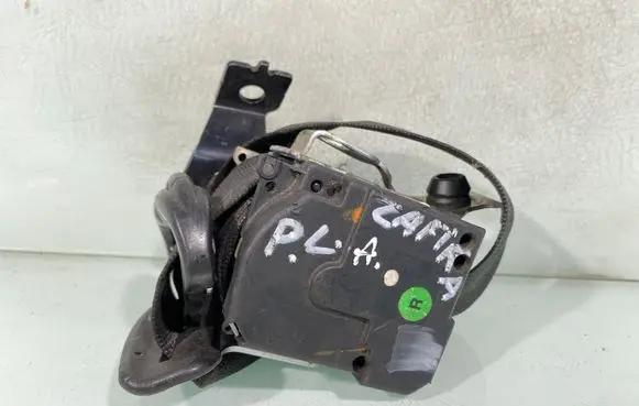 Opel Zafira A Front seatbelt 90560636